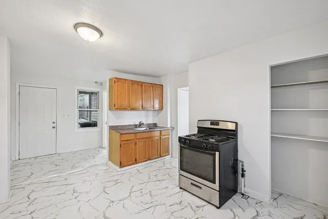 $1,799 | 43 Pleasant Street, Unit 1, Fitchburg, MA 01420