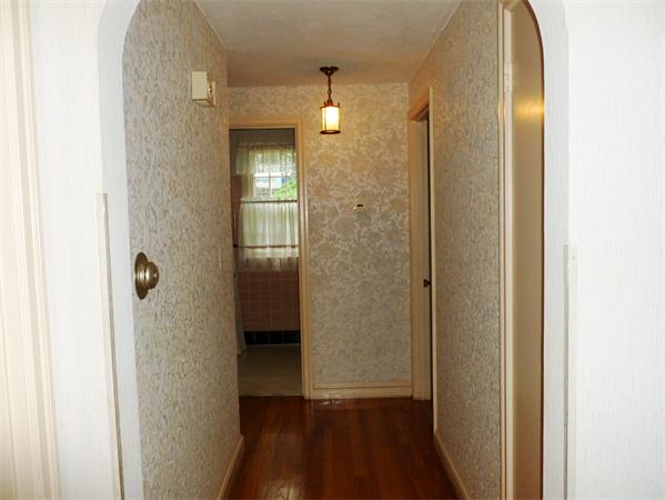 65 Pilgrim Road Springfield, MA 01118 - Photo 6 of 15