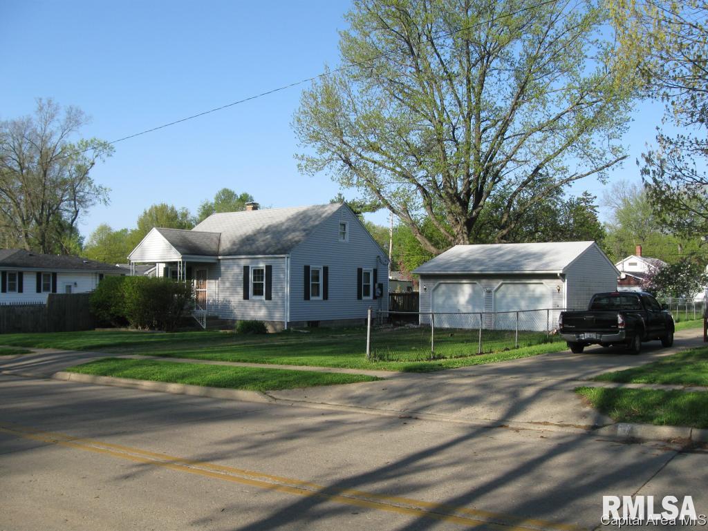 2325 South 15th Street Springfield, IL 62703 - Photo 2 of 36