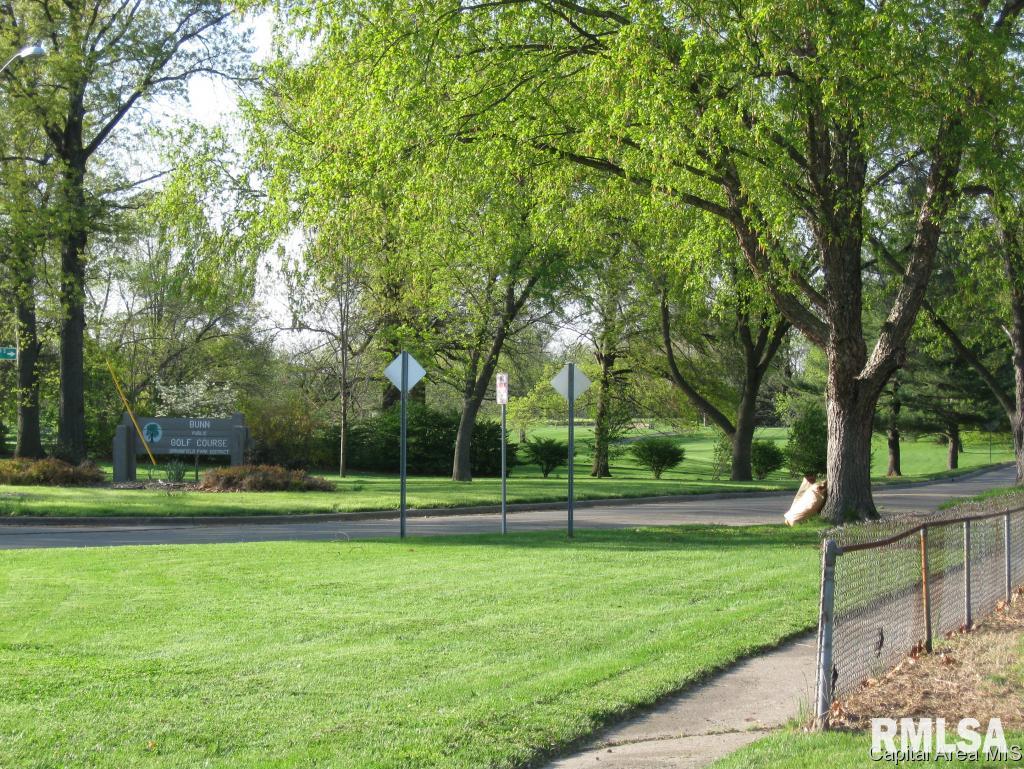 2325 South 15th Street Springfield, IL 62703 - Photo 3 of 36