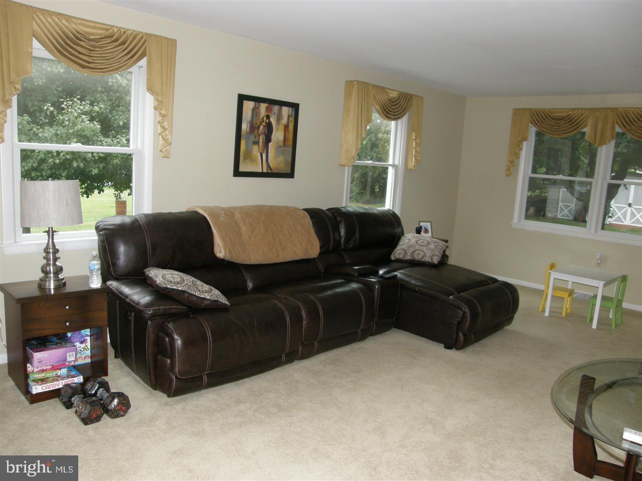 511 Adams Road Carlisle, PA 17015 - Photo 3 of 20 Gallery Image 3