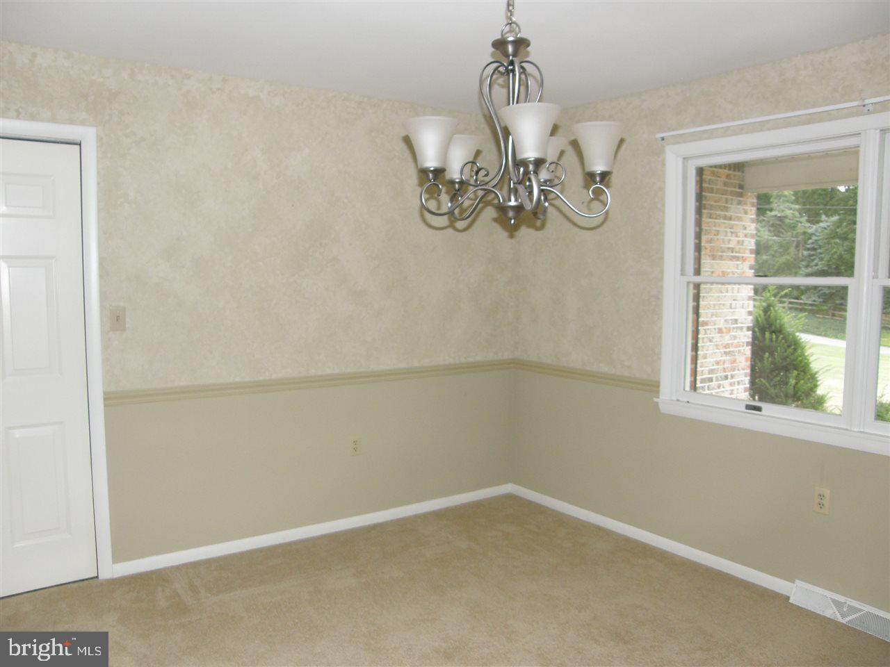 511 Adams Road Carlisle, PA 17015 - Photo 9 of 20 Gallery Image 9