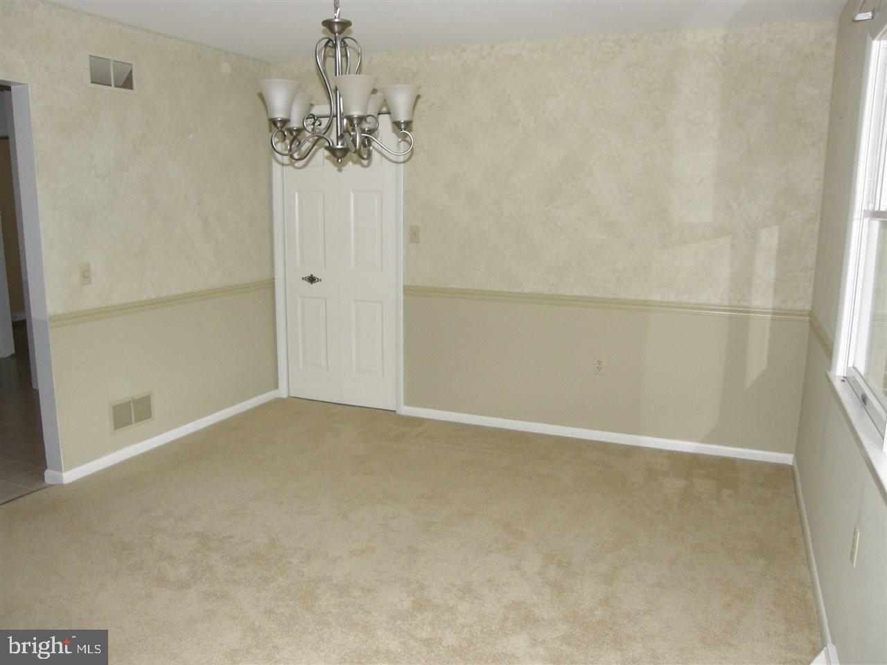 511 Adams Road Carlisle, PA 17015 - Photo 10 of 20 Gallery Image 10