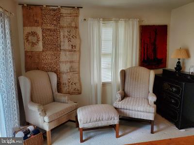 115 Club Road Pasadena, MD 21122 - Photo 14 of 22 2nd bedroom/sitting room w/waterview slider