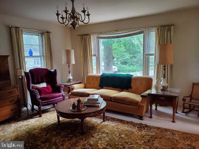 115 Club Road Pasadena, MD 21122 - Photo 9 of 22 Bright and Airy Living Rm