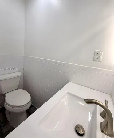 $2,750 | 15 Southeast 13th Street, Unit 17, Dania Beach, FL 33004