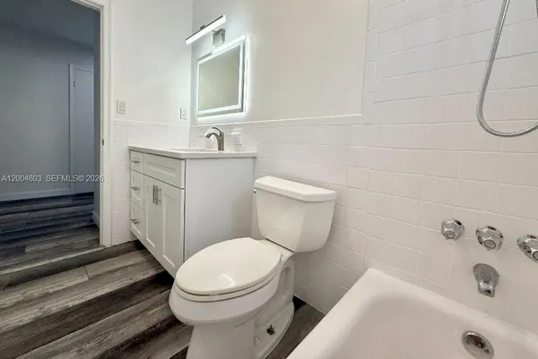 $2,750 | 15 Southeast 13th Street, Unit 17, Dania Beach, FL 33004