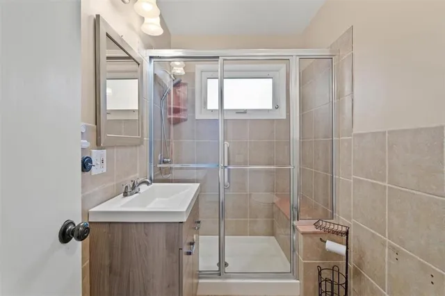 $321,701 | 9520 Grandview Drive, Overland Park, KS 66212