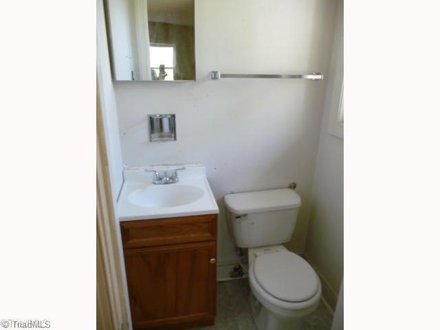 5860 Fulton Farm Road Winston-Salem, NC 27105 - Photo 12 of 14 Other. Master Bedroom Half Bath