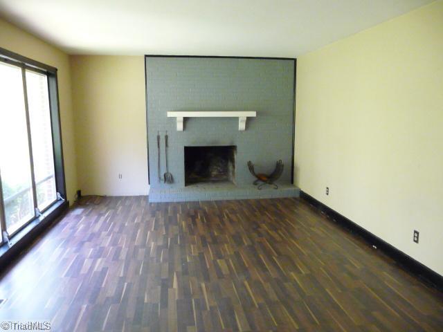 5860 Fulton Farm Road Winston-Salem, NC 27105 - Photo 7 of 14 Living Room.
