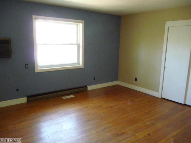 5860 Fulton Farm Road Winston-Salem, NC 27105 - Photo 9 of 14 2nd Bedroom.