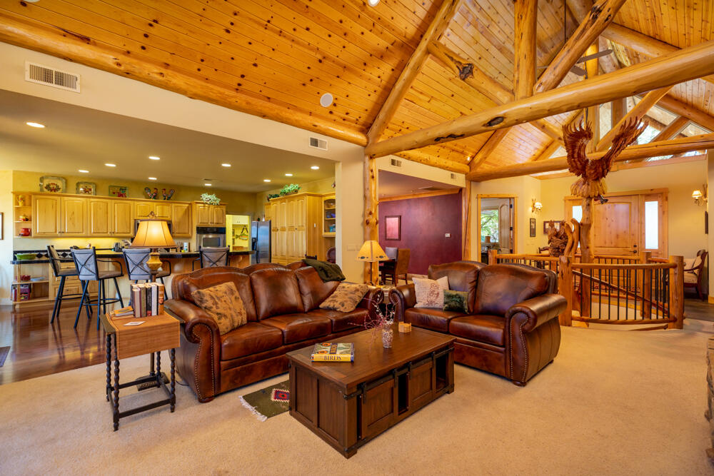 11833 Kestrel Road Klamath Falls, OR 97601 - Photo 17 of 88 06d