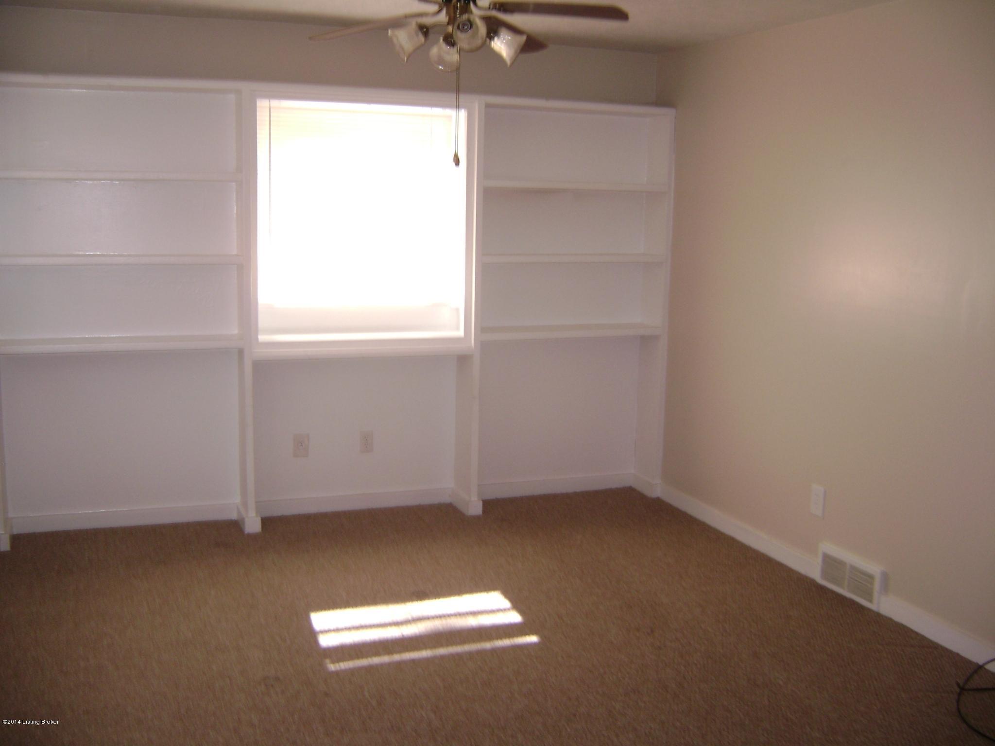 5412 Layne Road Louisville, KY 40219 - Photo 14 of 22 DSC04047