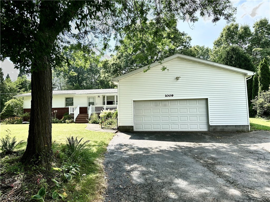 1009 Sandy Lake Road Kent, OH 44240 - Photo 1 of 35 Driveway view of home