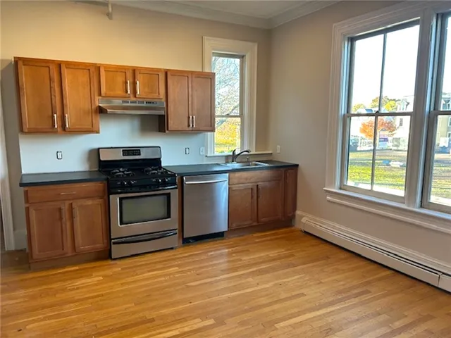 $1,950 | 52 Parkis Avenue, Unit 3, Providence, RI 02907