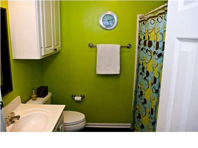 108 Willow Brook Road Brandon, MS 39047 - Photo 16 of 25 Guest bath with plenty of storage