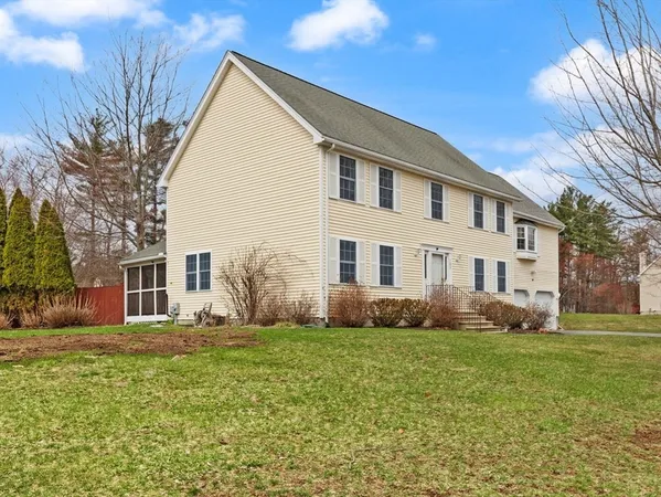 $1,125,000 | 102 Russells Way, Westford, MA 01886