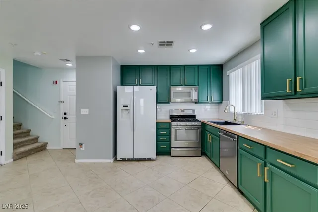 $1,845 | 2927 Sapphire Sands Court, North Las Vegas, NV 89031