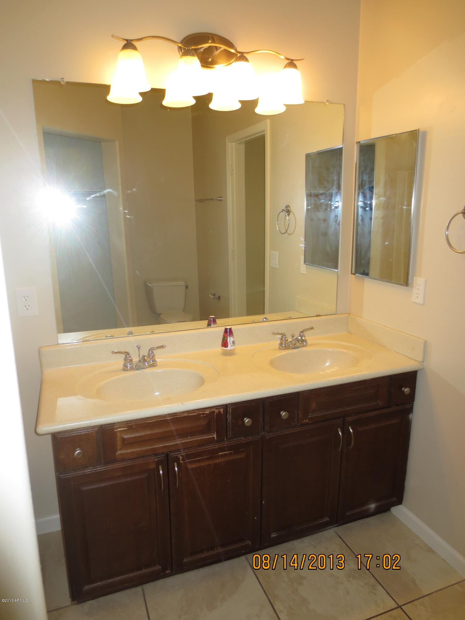 1920 East Bell Road, Unit 1052 Phoenix, AZ 85022 - Photo 11 of 16 MasterBath