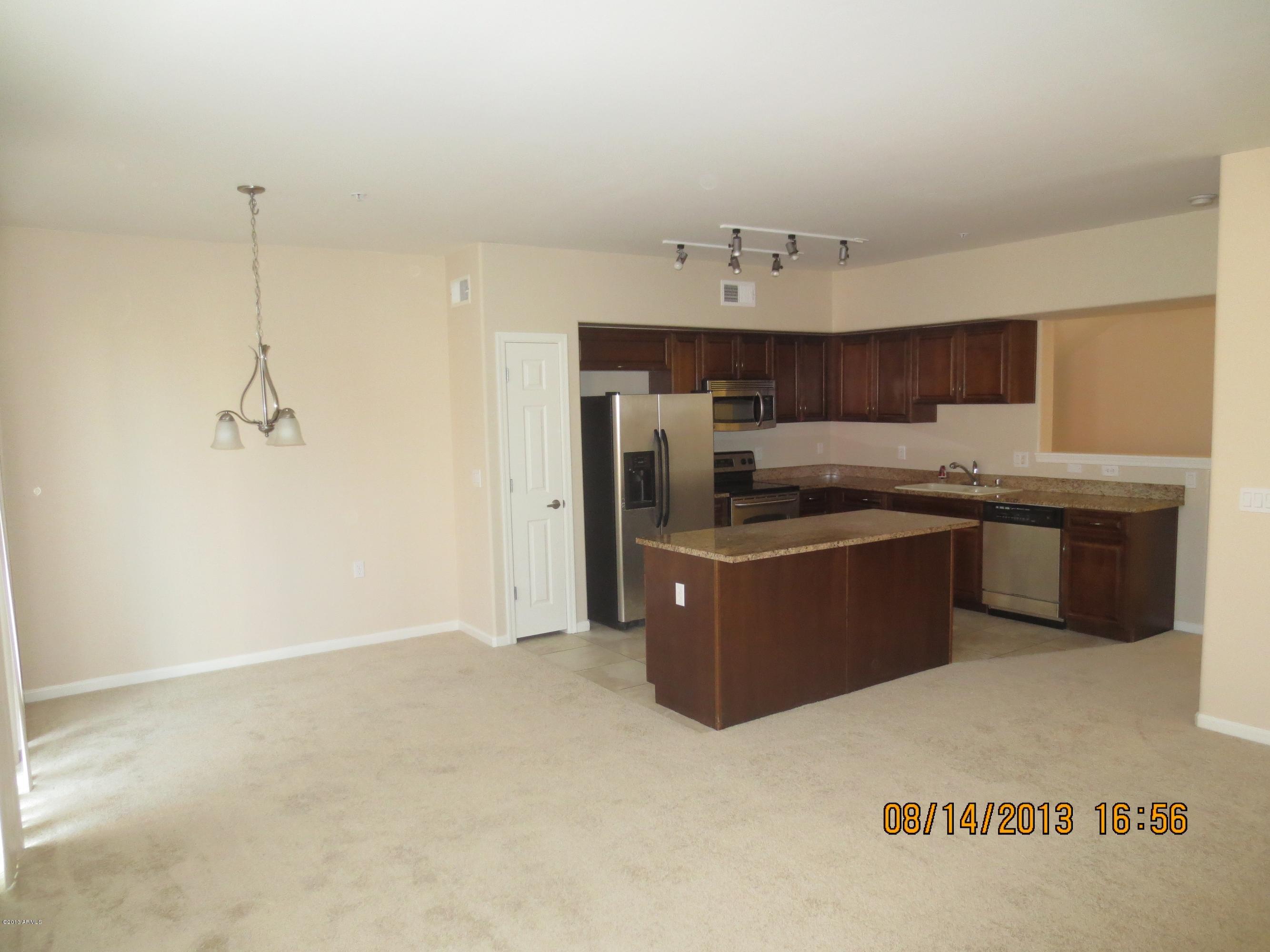 1920 East Bell Road, Unit 1052 Phoenix, AZ 85022 - Photo 6 of 16 DiningArea