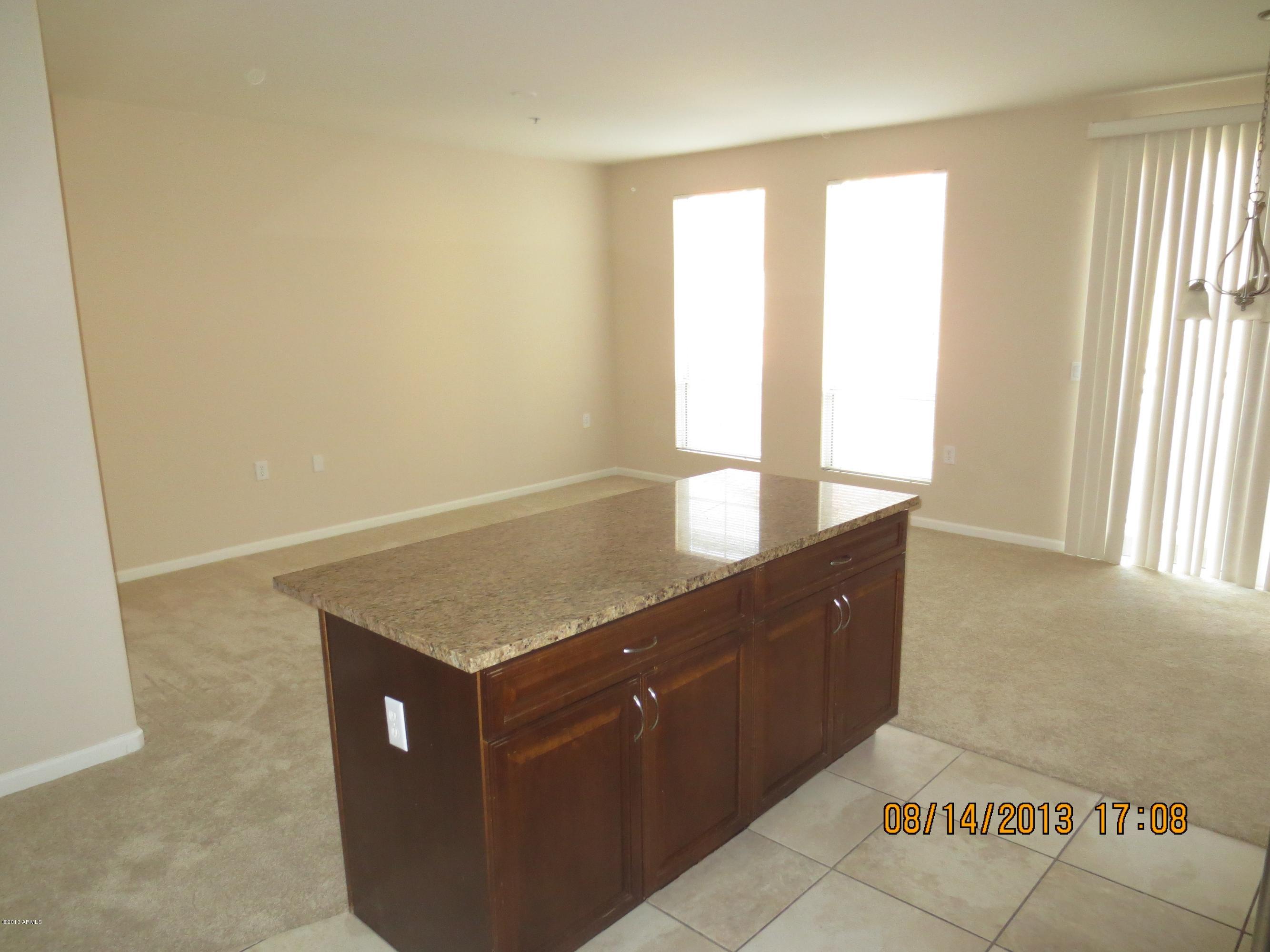 1920 East Bell Road, Unit 1052 Phoenix, AZ 85022 - Photo 8 of 16 MainRoom2