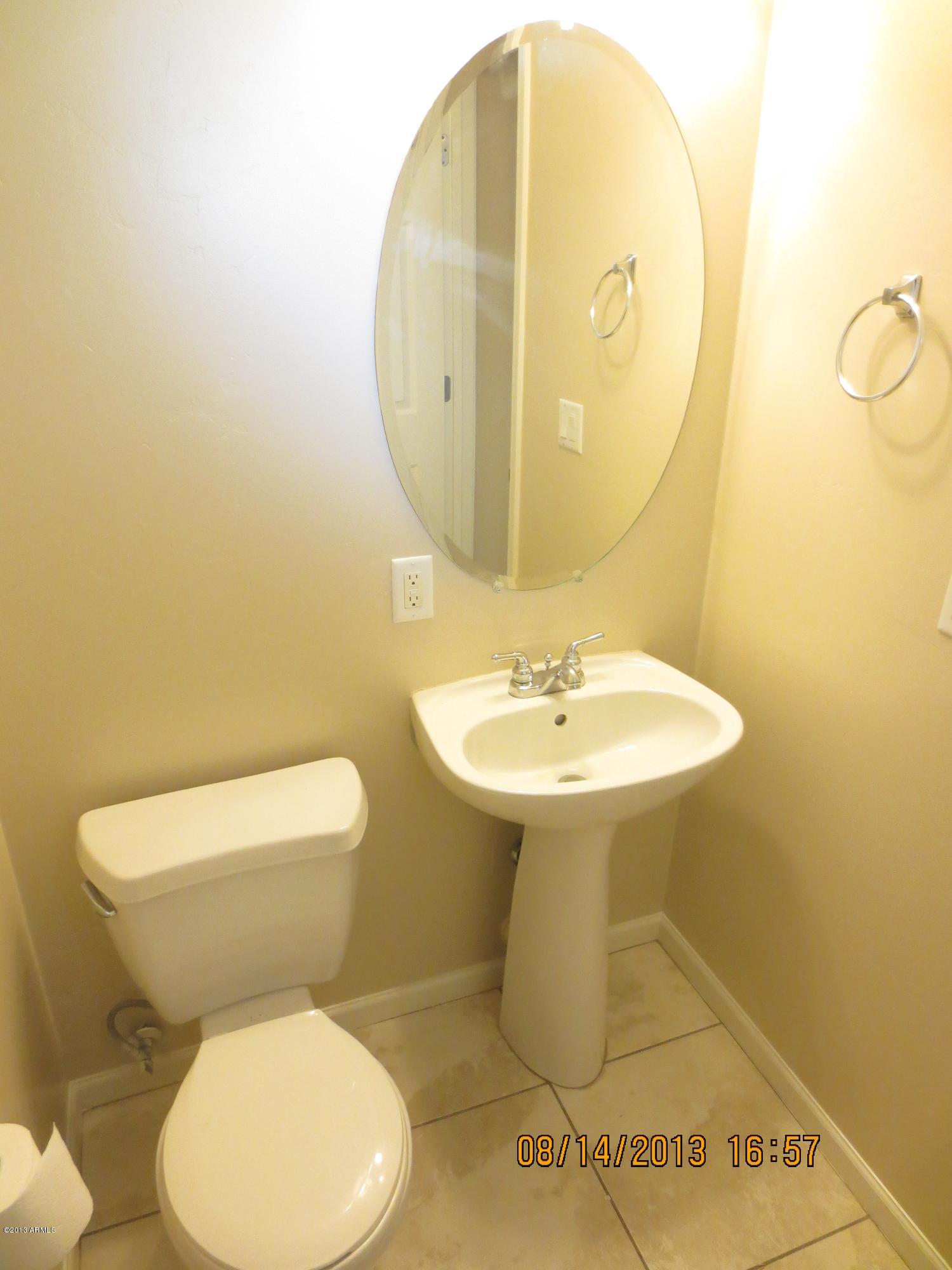 1920 East Bell Road, Unit 1052 Phoenix, AZ 85022 - Photo 9 of 16 HalfBath