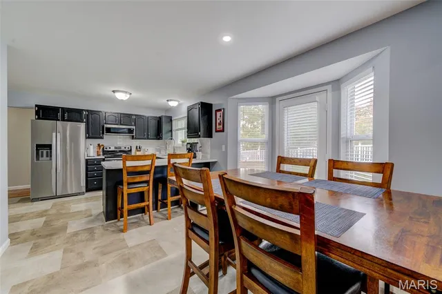 $350,000 | 807 Prince Andrew Court, St. Charles, MO 63304