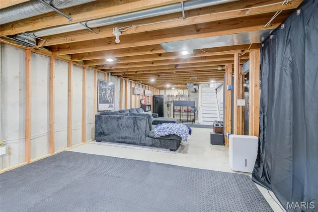 $350,000 | 807 Prince Andrew Court, St. Charles, MO 63304