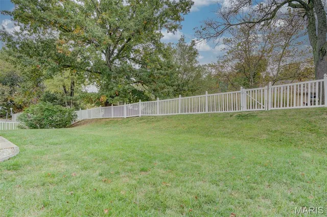 $350,000 | 807 Prince Andrew Court, St. Charles, MO 63304