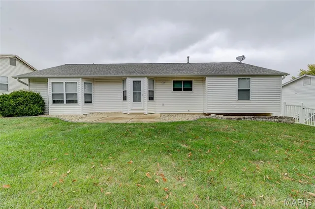 $350,000 | 807 Prince Andrew Court, St. Charles, MO 63304