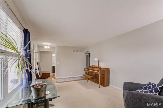 $350,000 | 807 Prince Andrew Court, St. Charles, MO 63304