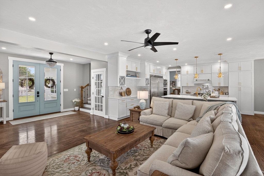 79 Neshobe Road Mashpee, MA 02649 - Photo 5 of 42