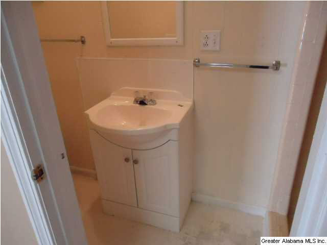 1931 Main Street Brent, AL 35034 - Photo 10 of 18