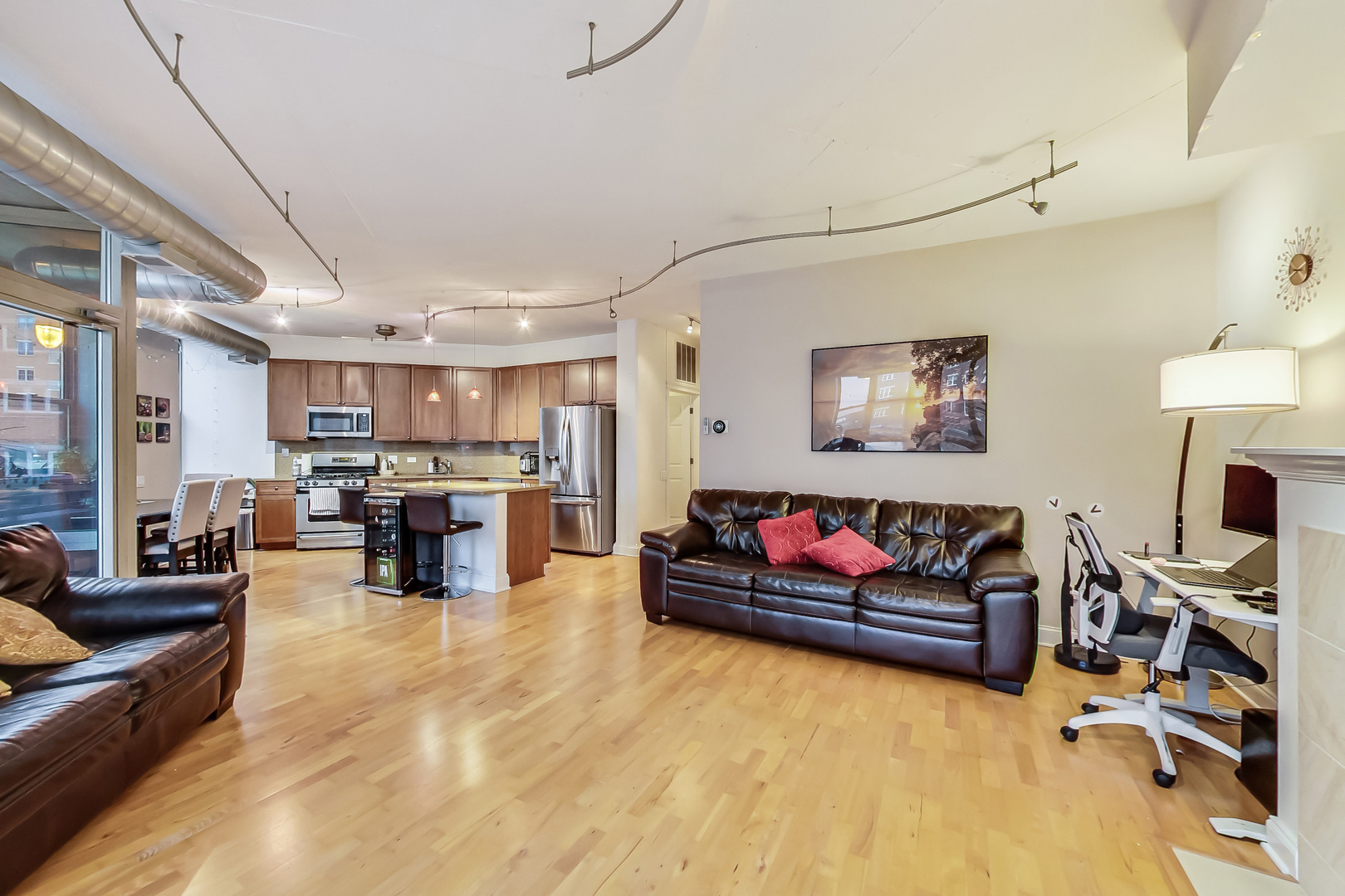 1001 West Madison Street, Unit 212 Chicago, IL 60607 - Photo 4 of 19