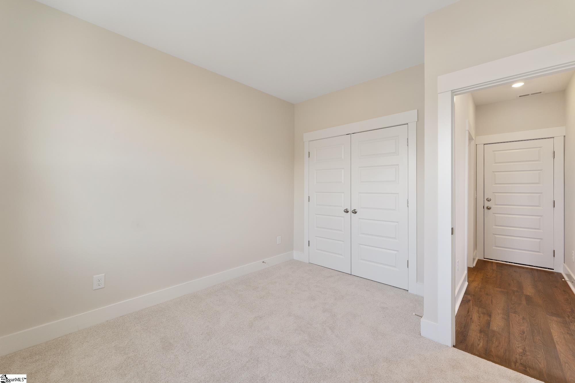 18 Renaissance Row Drive Greenville, SC 29607 - Photo 4 of 23