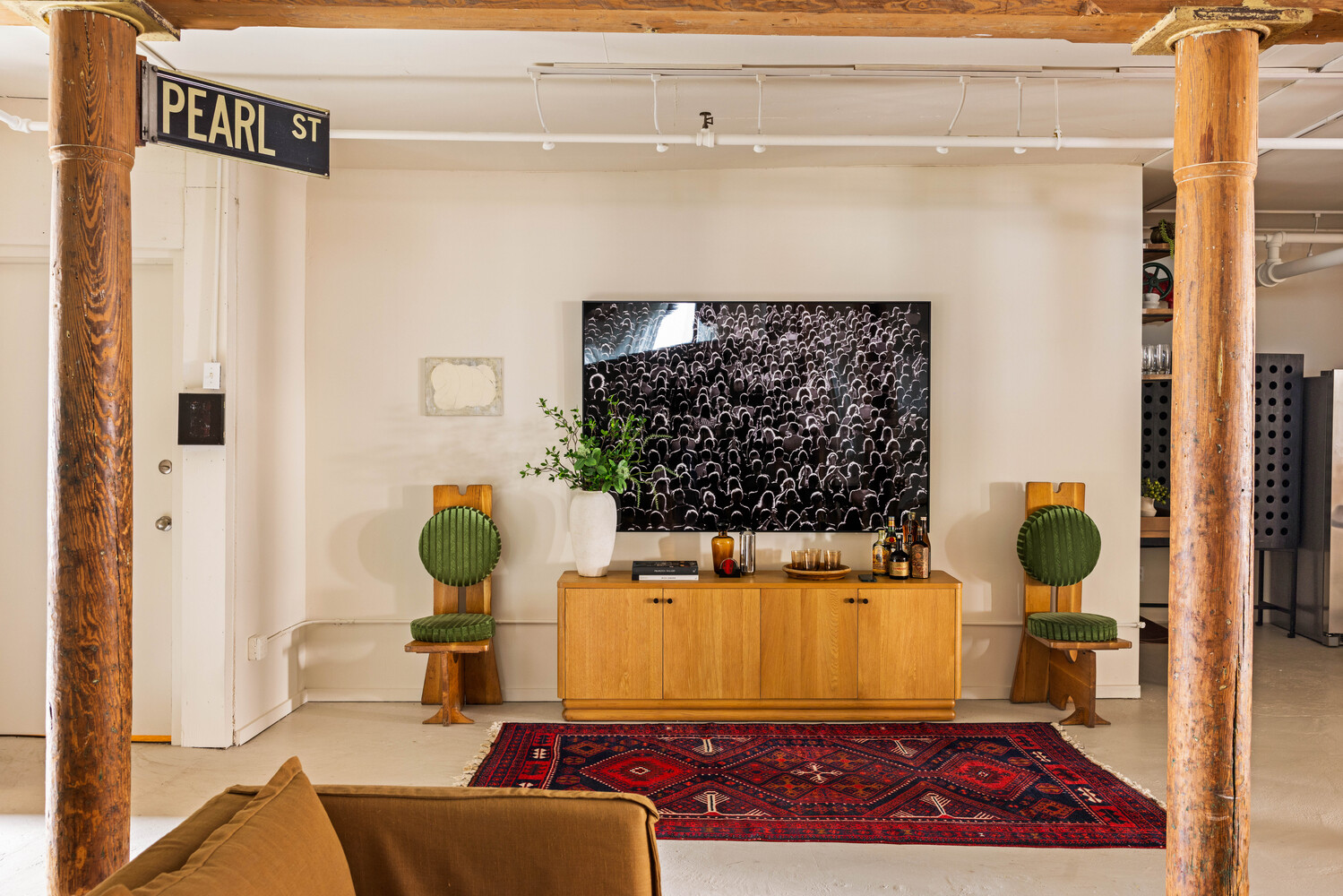 39 Pearl Street, Unit 4R Brooklyn, NY 11201 - Photo 5 of 23 view of living room with furniture