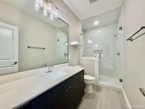 $1,200 | 1413 South Yankton Street, Unit 1, Alton, TX 78573