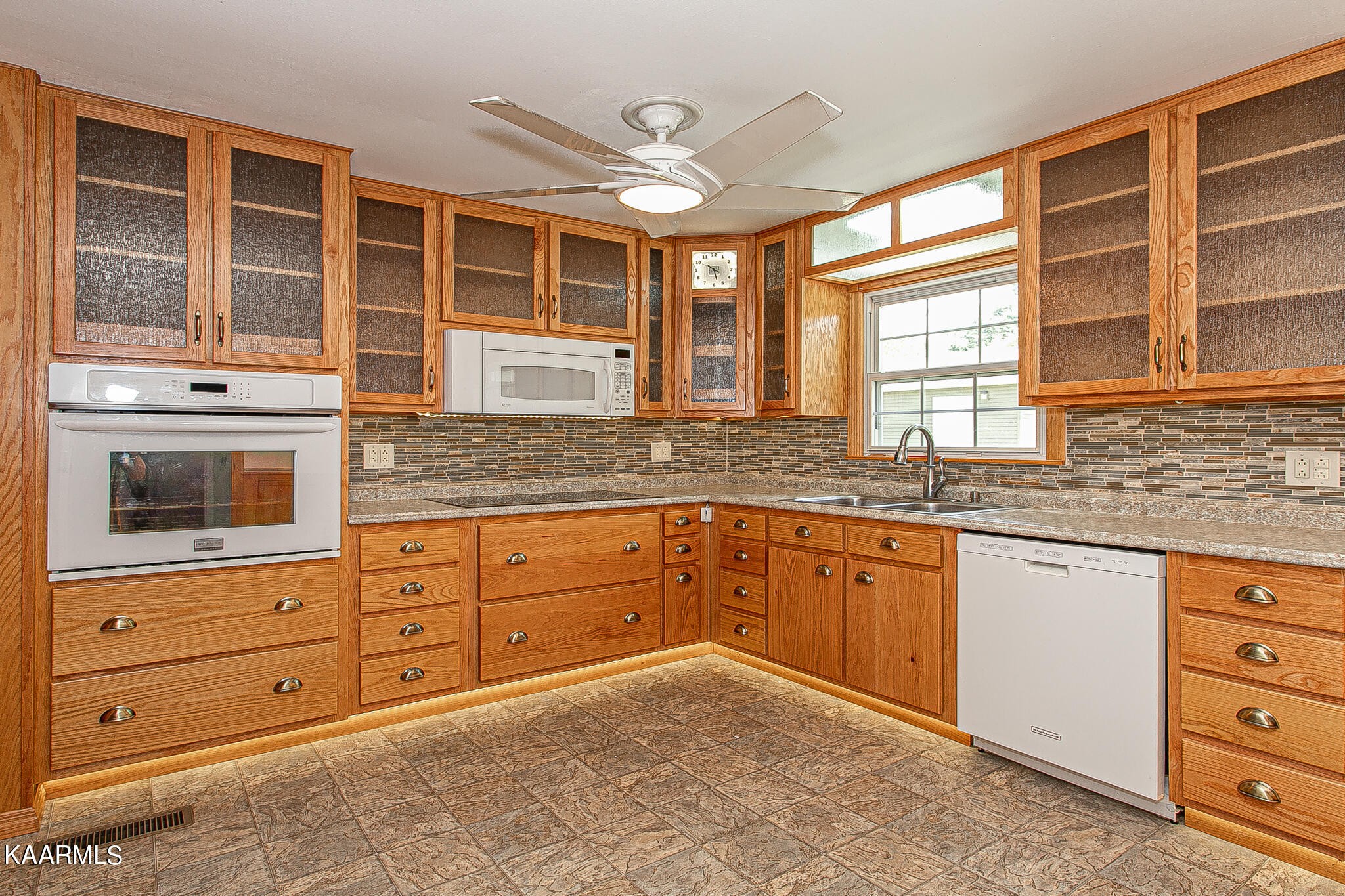 4100 Crestfield Road Knoxville, TN 37921 - Photo 15 of 42 Gallery Image 15