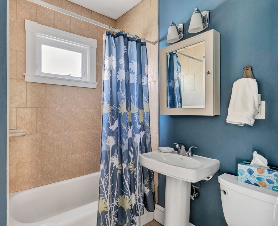 47 Teele Avenue, Unit 2 Somerville, MA 02144 - Photo 12 of 24