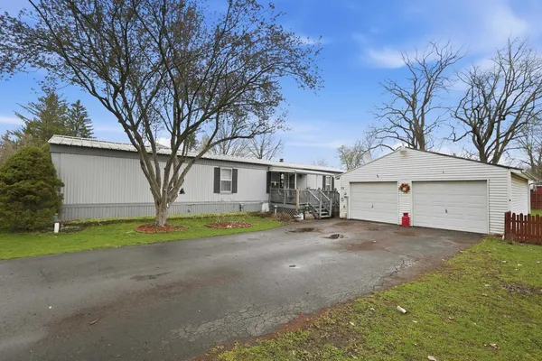 $110,000 | 75 Ln 101 Long Beach Lake, Fremont, IN 46737
