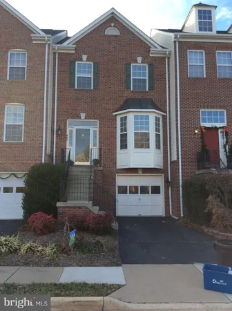 $3,100 | 662 McLeary Square Southeast, Leesburg, VA 20175