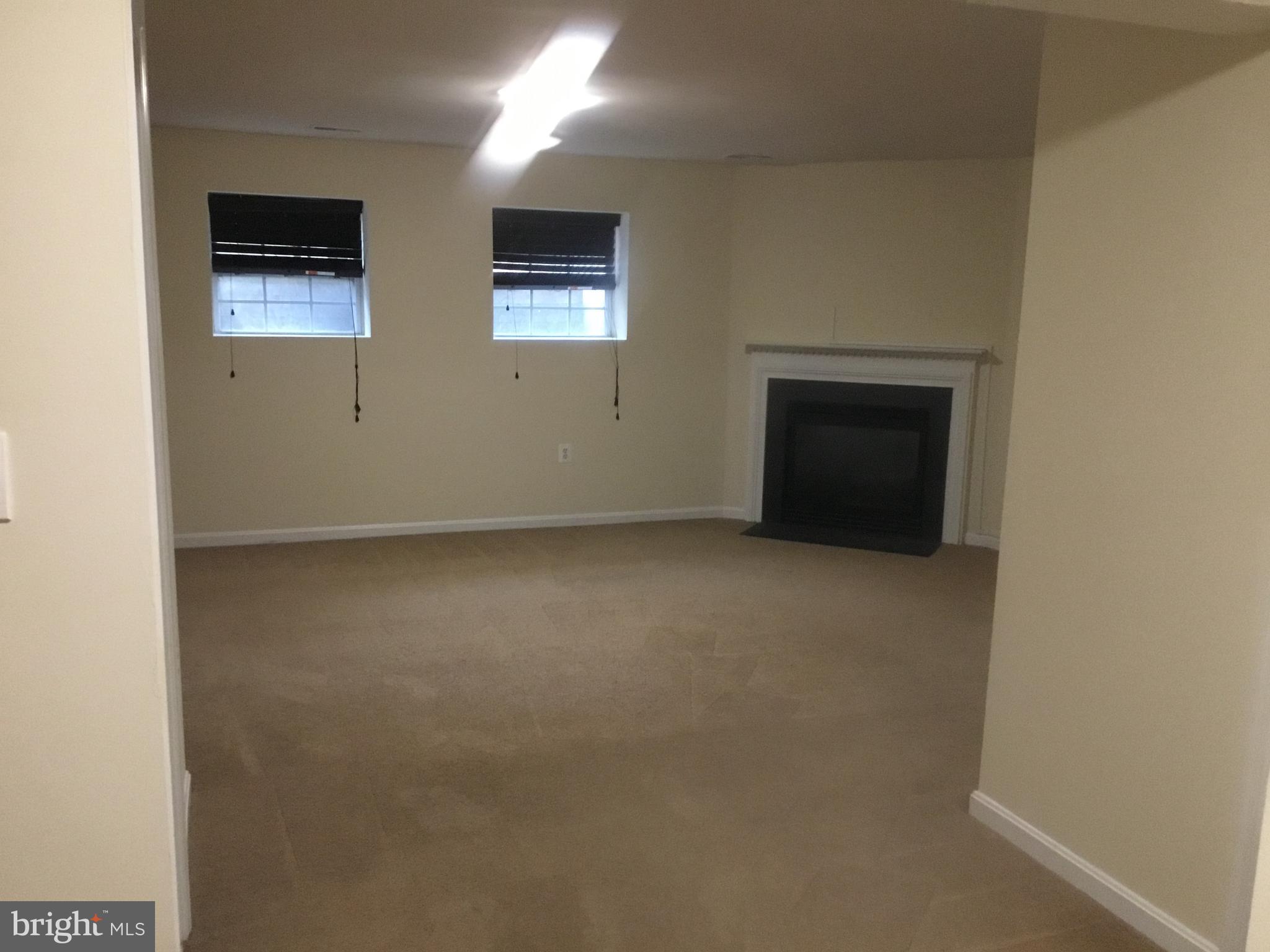 662 McLeary Square Southeast Leesburg, VA 20175 - Photo 14 of 16