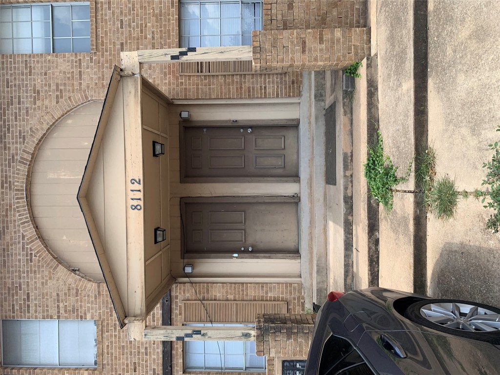 a view of a building entrance