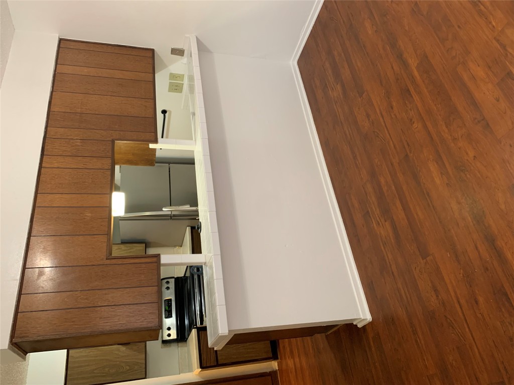 8112 Sonnet Avenue, Unit 102 Austin, TX 78759 - Photo 3 of 11