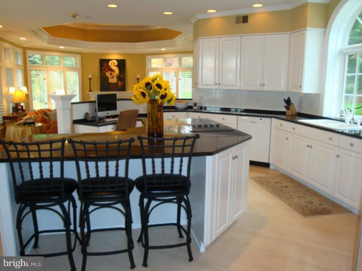 2329 Riverbend Road Allentown, PA 18103 - Photo 11 of 21 Gallery Image 11