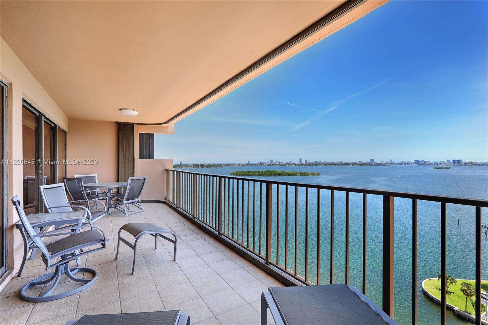 1800 Northeast 114th St Unit 1807  