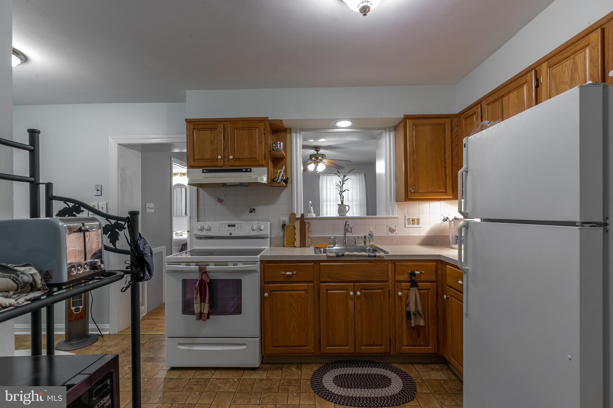 416 East Springfield Road Springfield, PA 19064 - Photo 5 of 17
