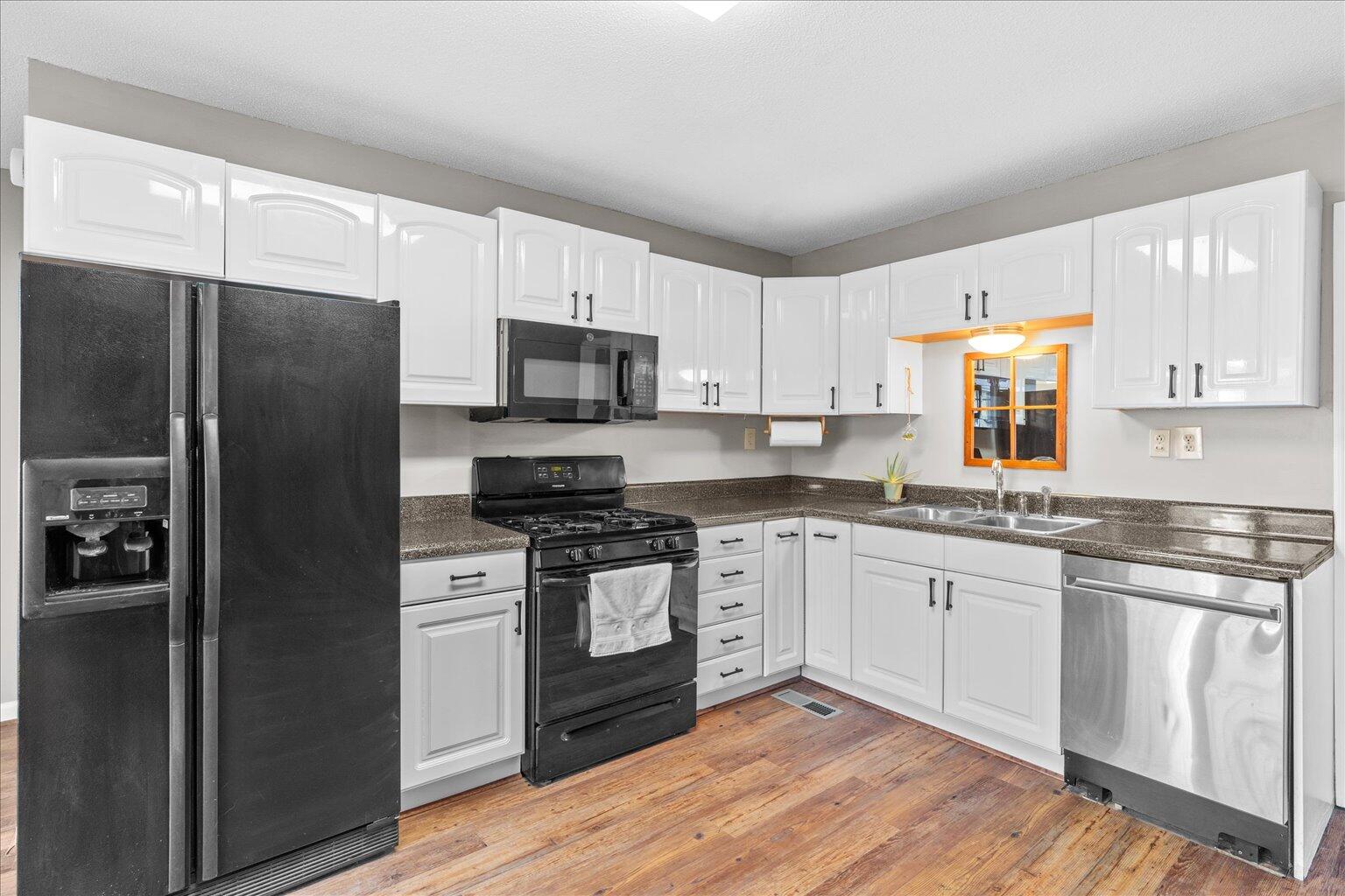 1682 Long Hollow Road Rock Spring, GA 30739 - Photo 10 of 48 18-18