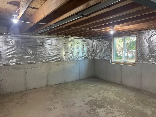 $429,900 | 989 Sicklebar Drive, Peculiar, MO 64078