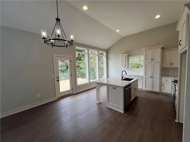 $429,900 | 989 Sicklebar Drive, Peculiar, MO 64078